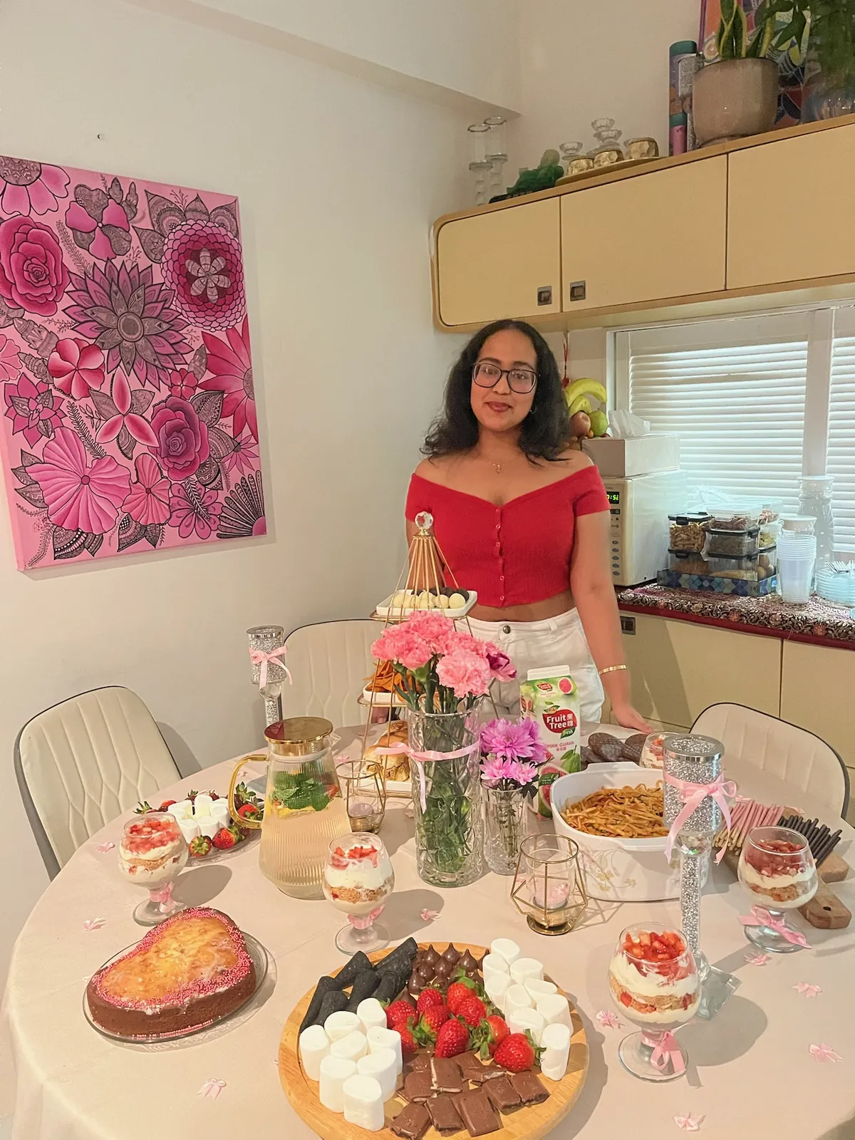 Ghanjani Jain hosting her Galentine’s party table